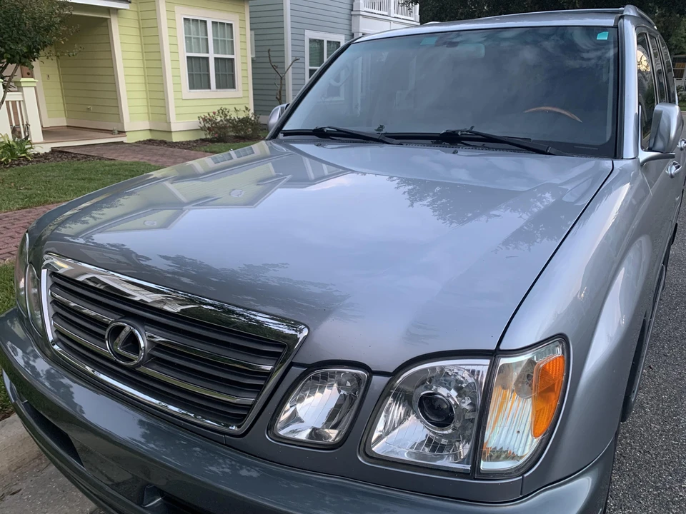 2005 Lexus LX 2nd Gen - Image 20 of 31