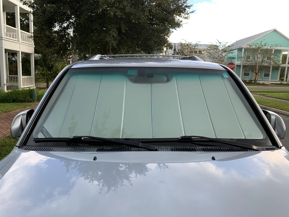 2005 Lexus LX 2nd Gen - Image 22 of 31