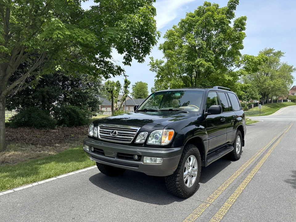 2005 Lexus LX 2nd Gen - Image 7 of 31