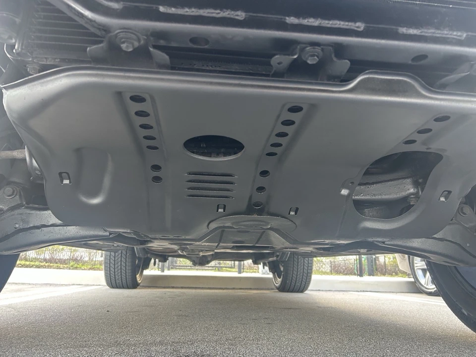 2005 Lexus LX 2nd Gen - Image 31 of 31