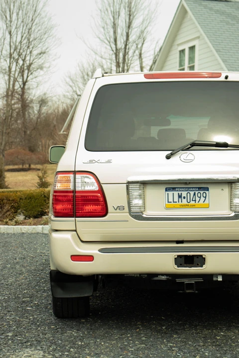 2005 Lexus LX 2nd Gen - Image 31 of 31