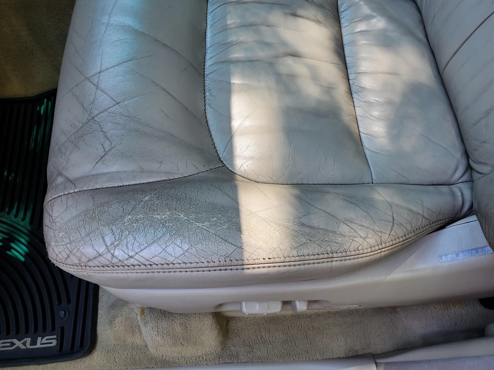 2005 Lexus LX 2nd Gen - Image 31 of 31