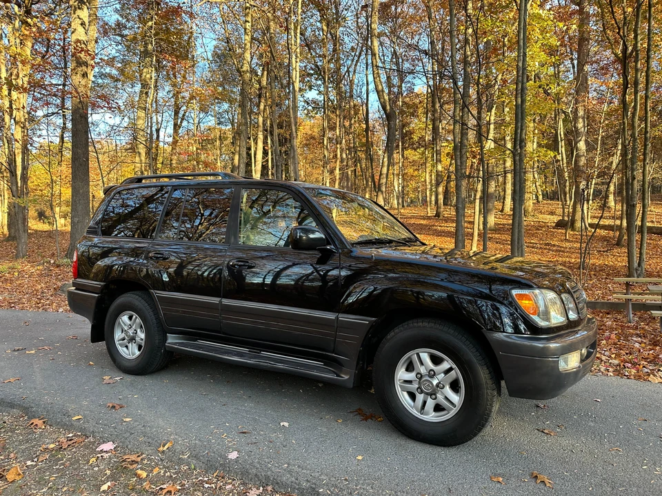 2005 Lexus LX 2nd Gen - Image 31 of 31