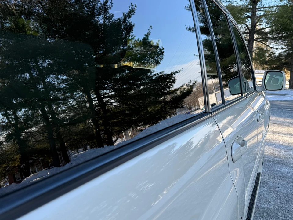 2005 Lexus LX 2nd Gen - Image 31 of 31