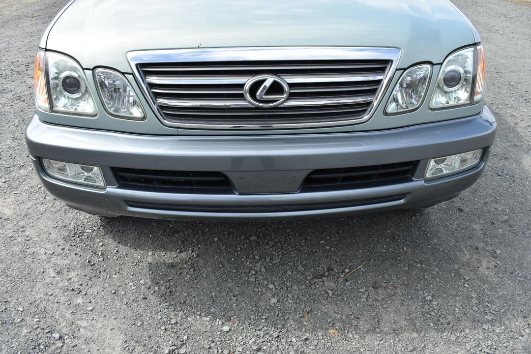 2005 Lexus LX 2nd Gen - Image 20 of 31