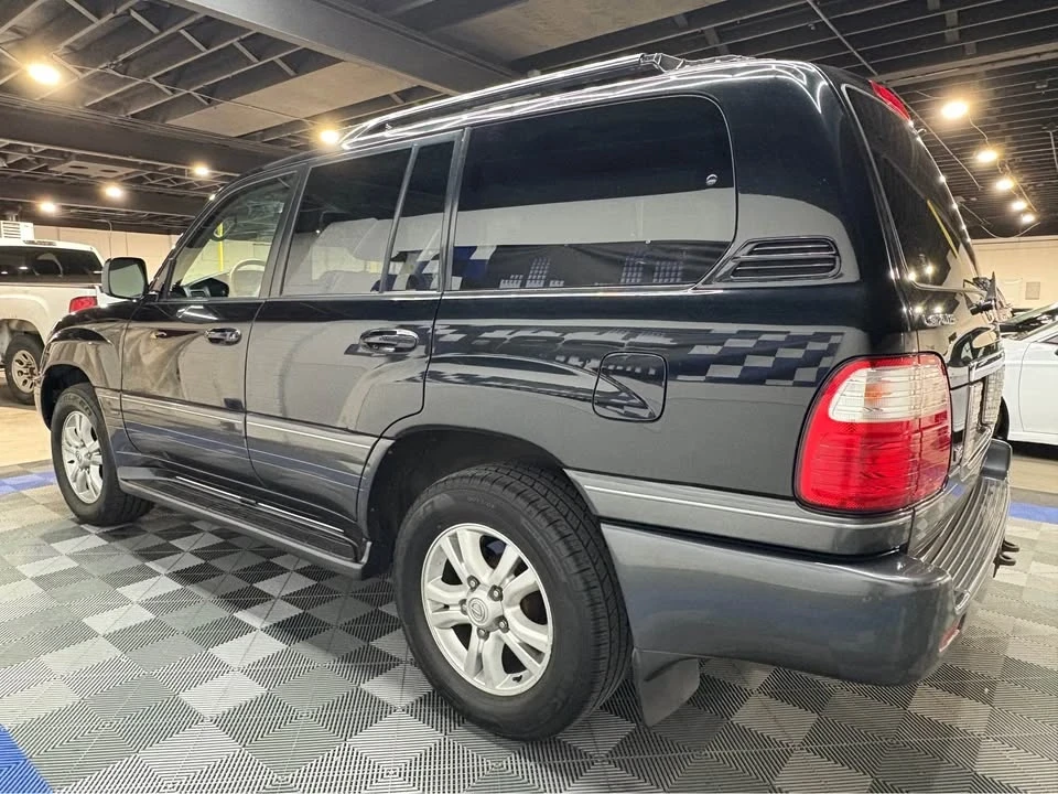2005 Lexus LX 2nd Gen - Image 6 of 20
