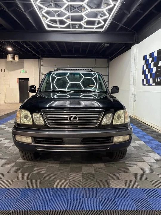 2005 Lexus LX 2nd Gen - Image 8 of 20