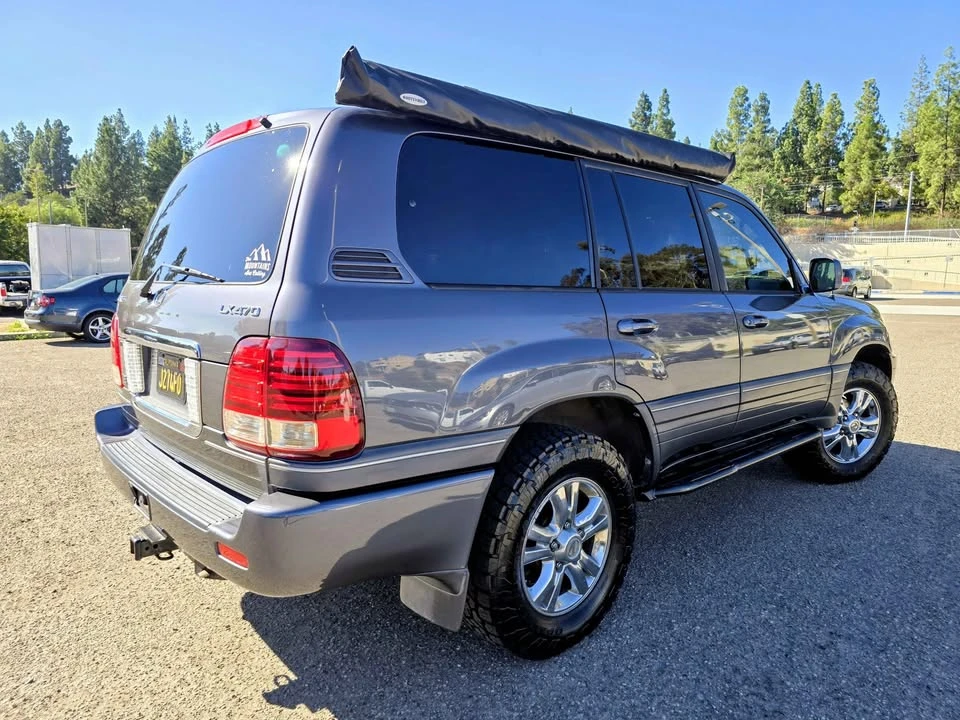 2005 Lexus LX 2nd Gen - Image 8 of 19