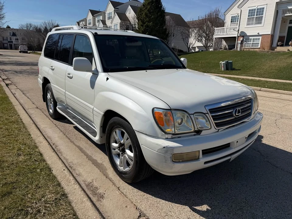 2005 Lexus LX 2nd Gen - Image 6 of 15