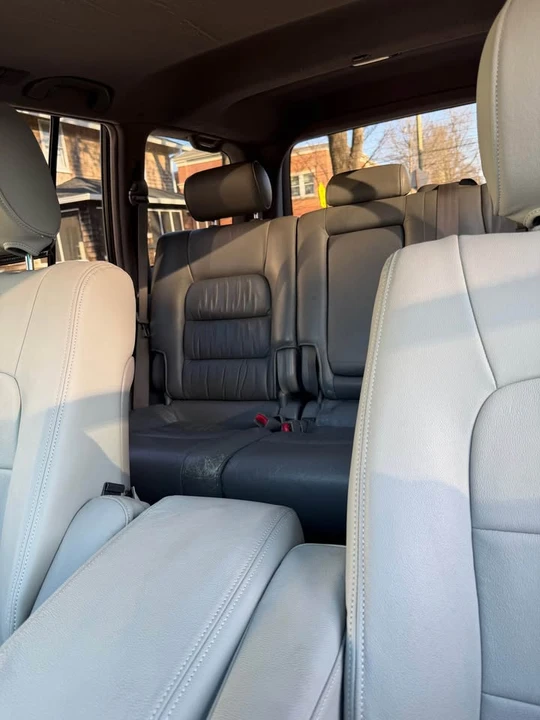 2005 Lexus LX 2nd Gen - Image 9 of 9