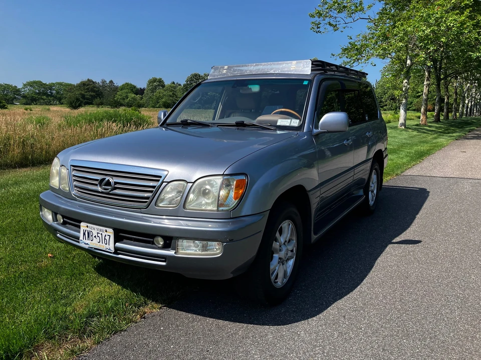 2005 Lexus LX 2nd Gen - Image 5 of 31