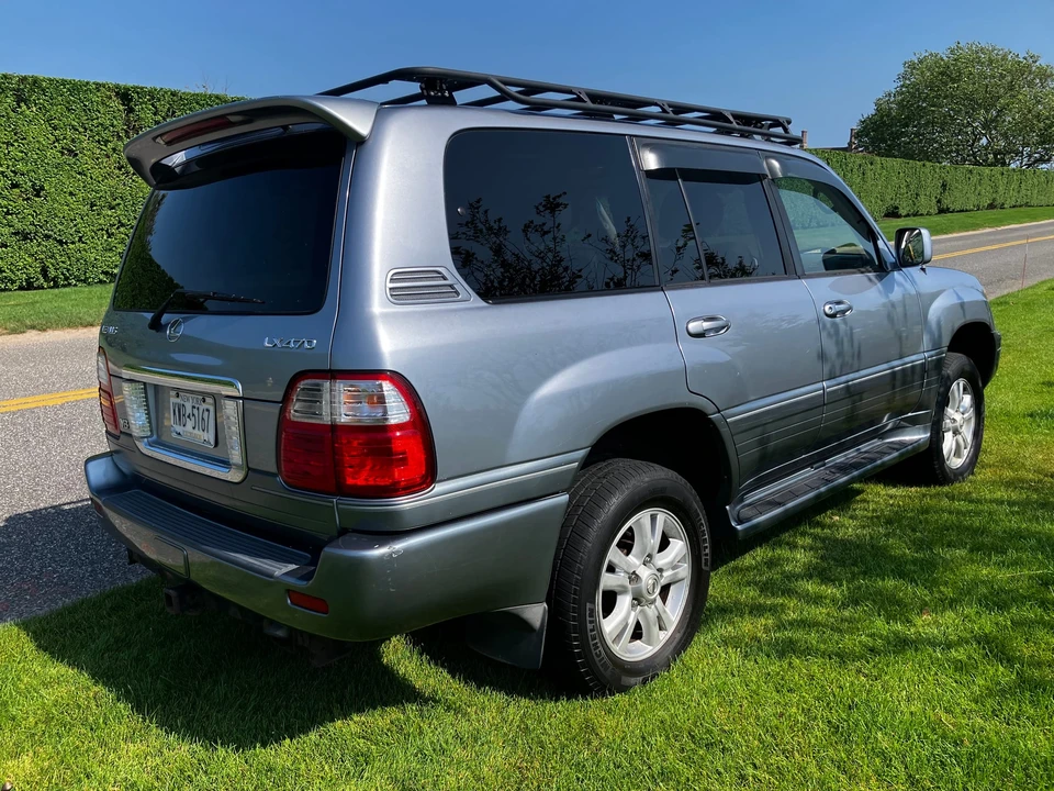 2005 Lexus LX 2nd Gen - Image 14 of 31