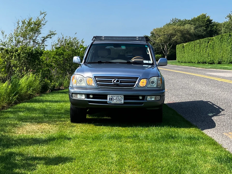 2005 Lexus LX 2nd Gen - Image 8 of 31