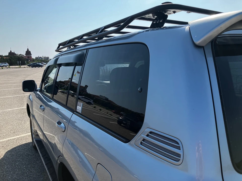 2005 Lexus LX 2nd Gen - Image 31 of 31
