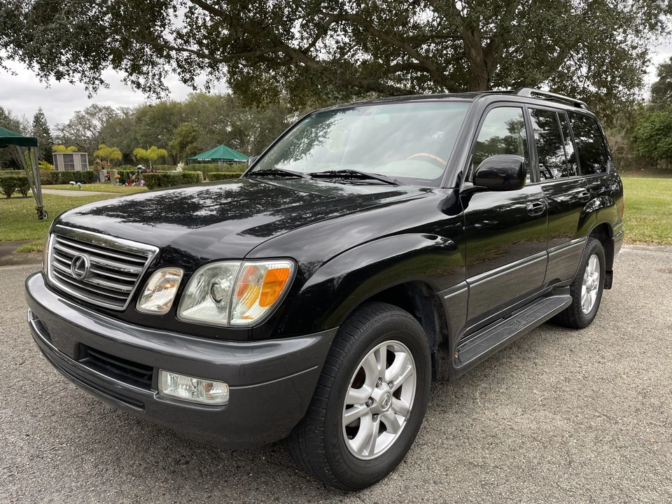2005 Lexus LX 2nd Gen - Image 8 of 31