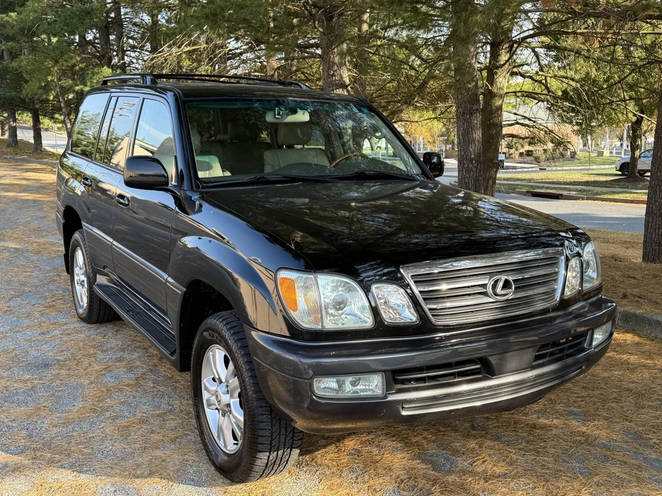 2005 Lexus LX 2nd Gen - Image 22 of 31