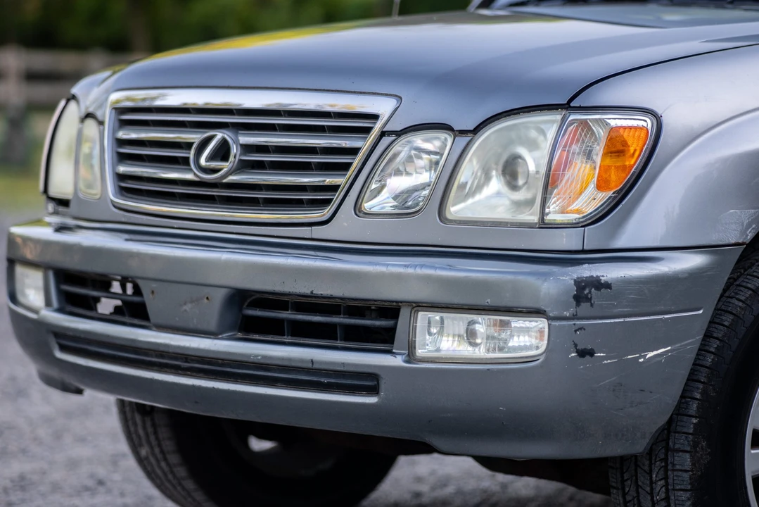 2005 Lexus LX 2nd Gen - Image 30 of 31