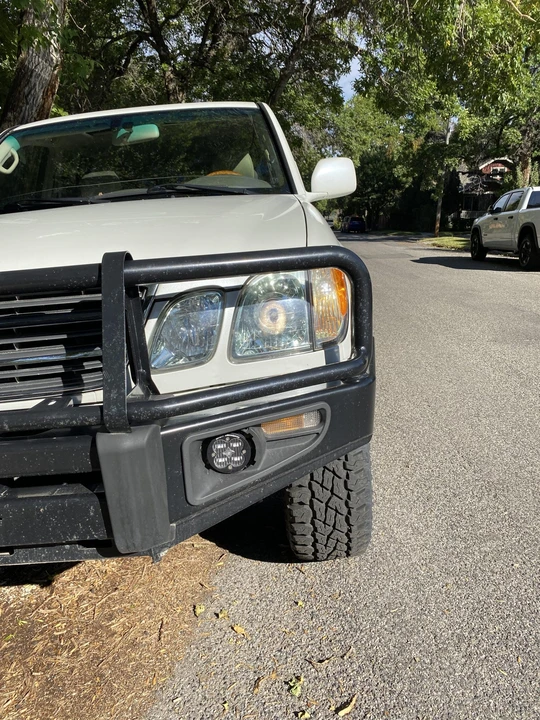 2005 Lexus LX 2nd Gen - Image 14 of 31