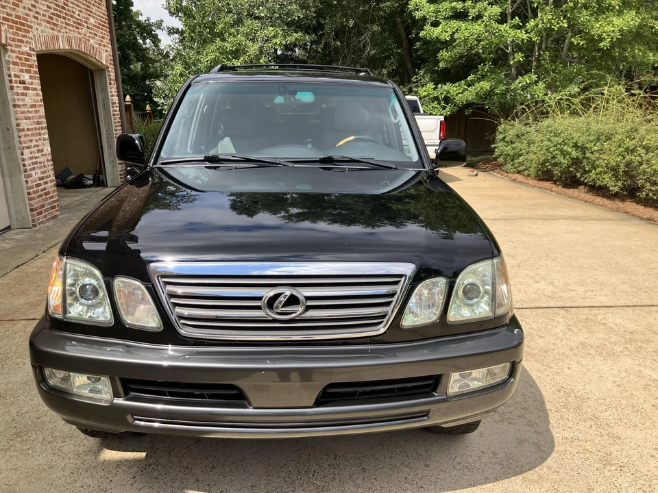 2005 Lexus LX 2nd Gen - Image 14 of 31