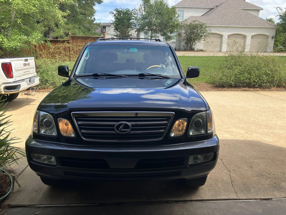 2005 Lexus LX 2nd Gen - Image 13 of 31