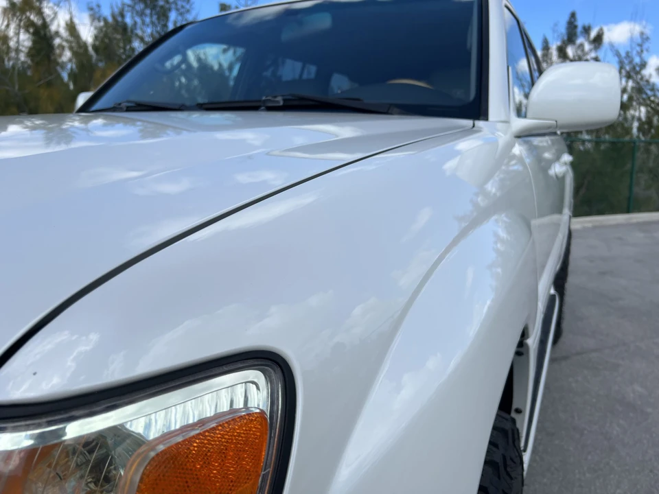 2005 Lexus LX 2nd Gen - Image 17 of 31