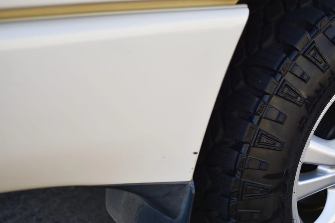 2005 Lexus LX 2nd Gen - Image 18 of 31