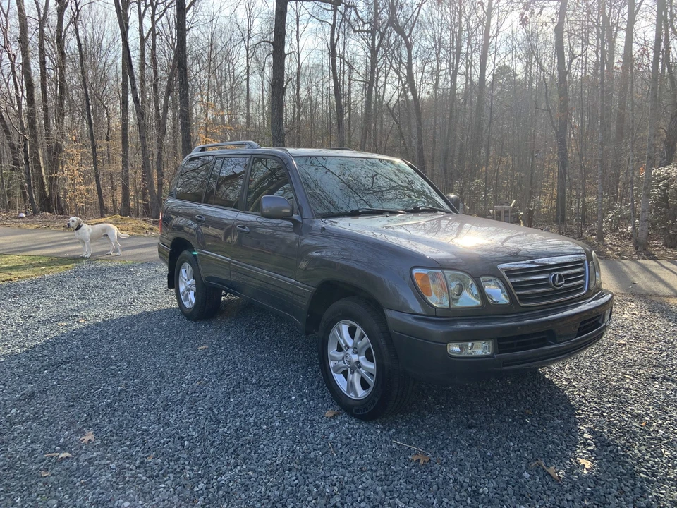 2005 Lexus LX 2nd Gen - Image 6 of 31