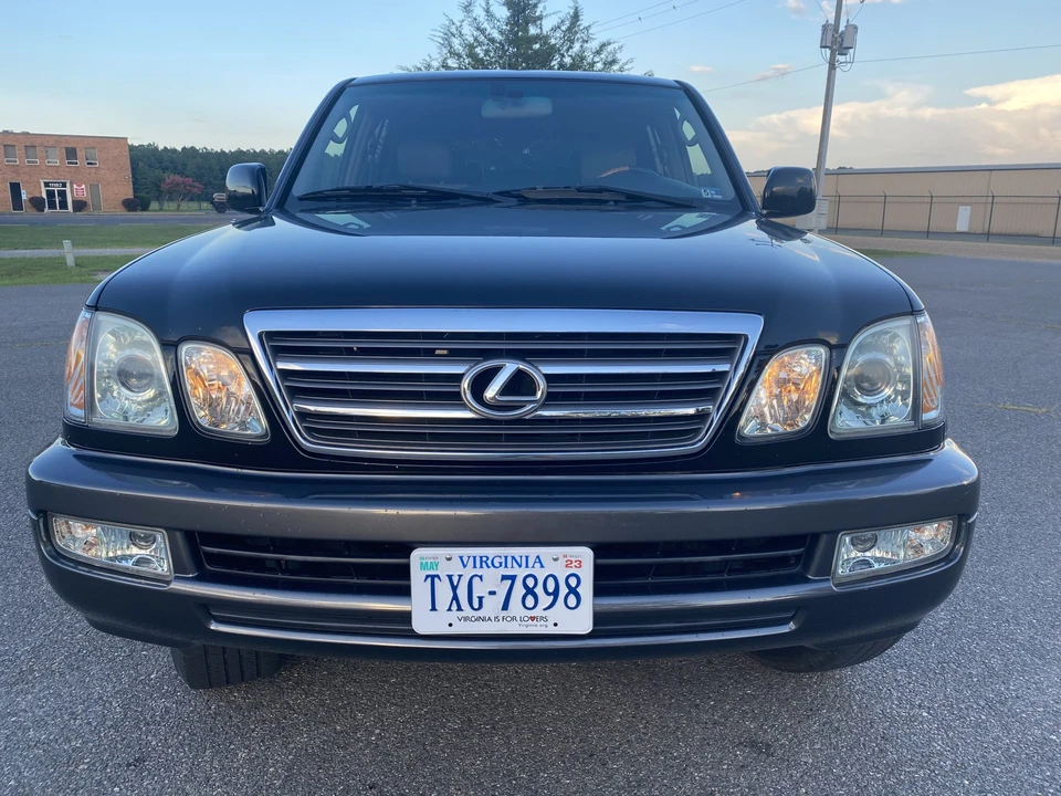 2005 Lexus LX 2nd Gen - Image 7 of 31