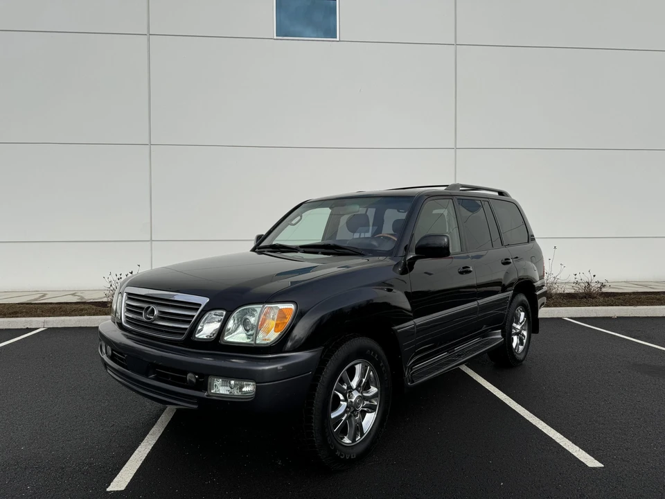 2005 Lexus LX 2nd Gen - Image 5 of 31
