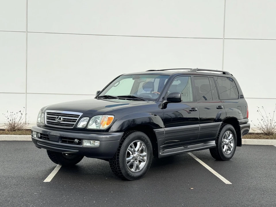 2005 Lexus LX 2nd Gen - Image 7 of 31