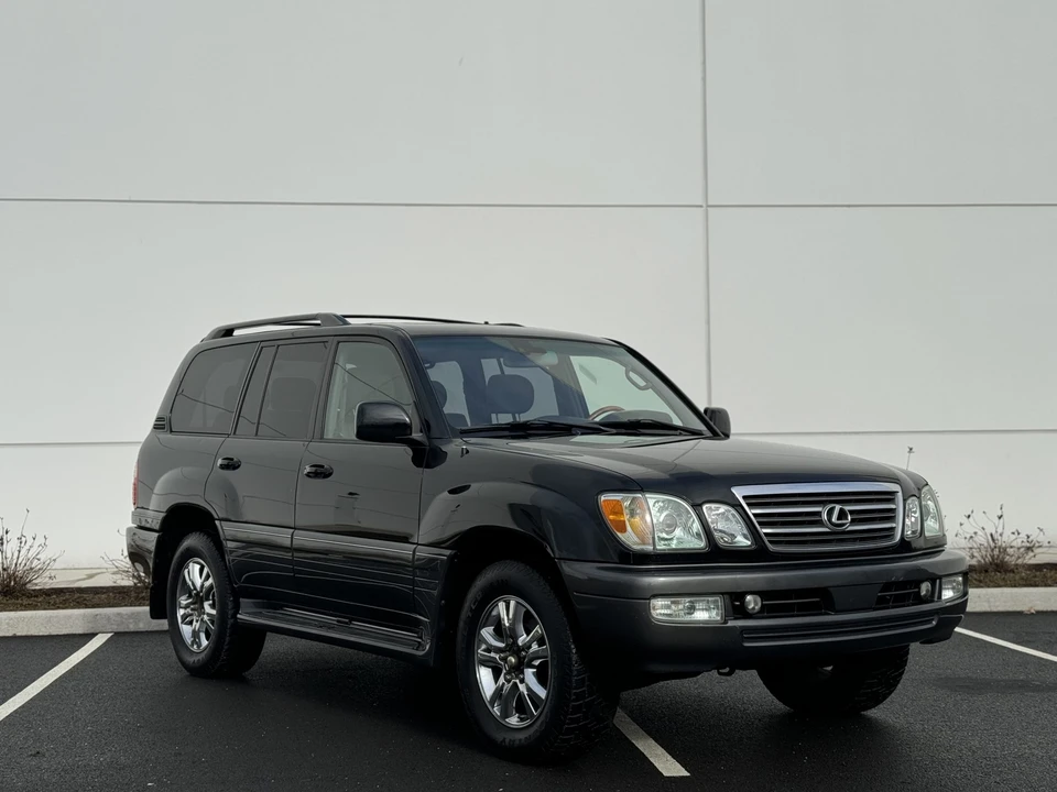 2005 Lexus LX 2nd Gen - Image 20 of 31