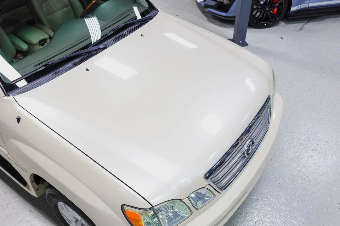 2005 Lexus LX 2nd Gen - Image 28 of 31
