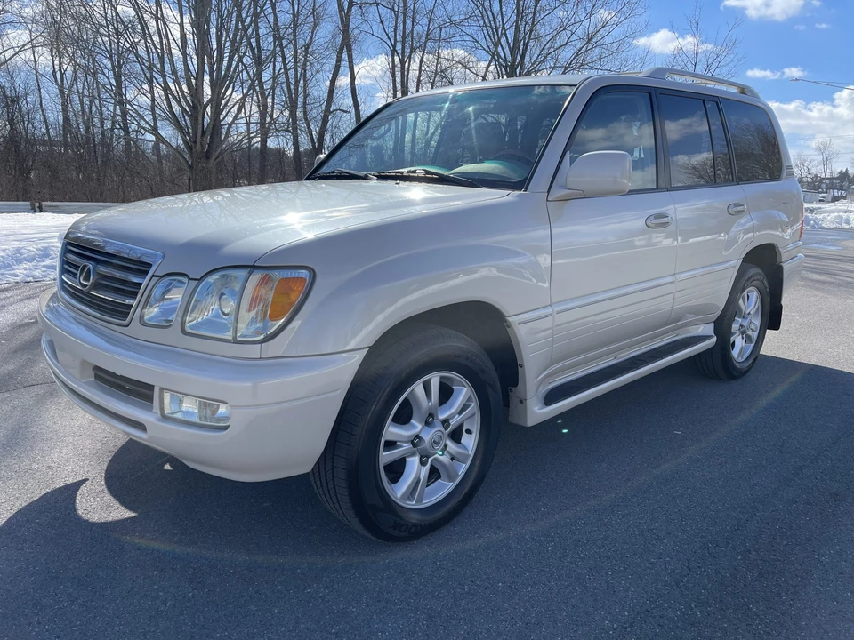 2005 Lexus LX 2nd Gen - Image 13 of 31
