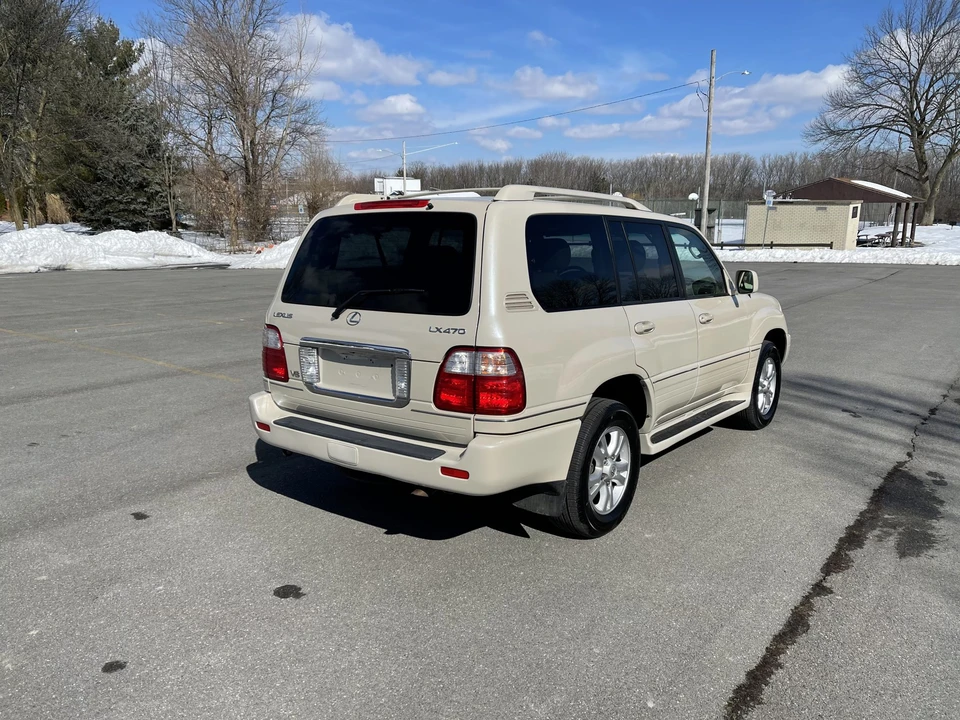 2005 Lexus LX 2nd Gen - Image 5 of 31