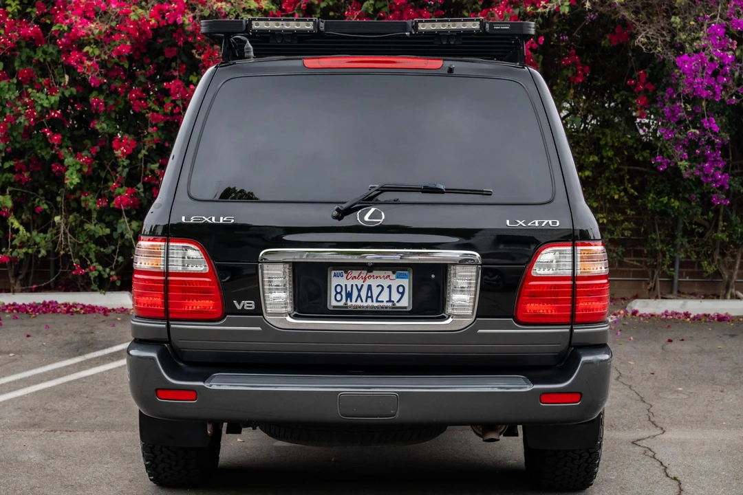 2005 Lexus LX 2nd Gen - Image 7 of 31