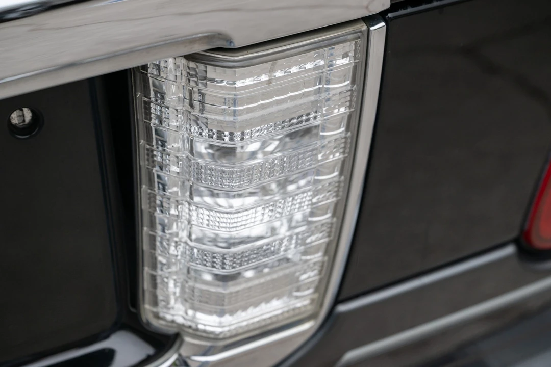 2005 Lexus LX 2nd Gen - Image 23 of 31