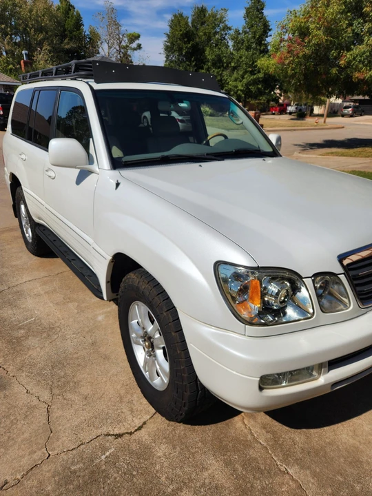 2005 Lexus LX 2nd Gen - Image 22 of 31