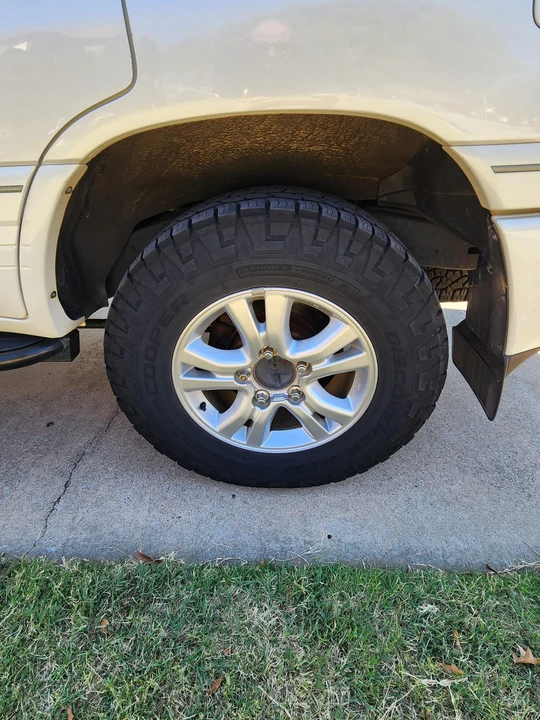 2005 Lexus LX 2nd Gen - Image 30 of 31