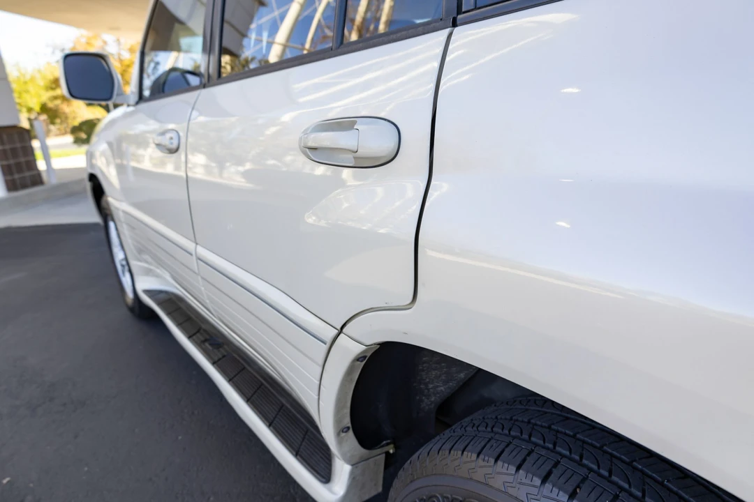 2005 Lexus LX 2nd Gen - Image 31 of 31