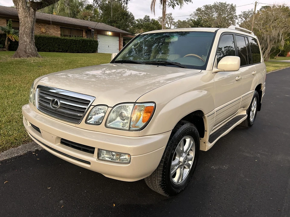 2005 Lexus LX 2nd Gen - Image 2 of 31