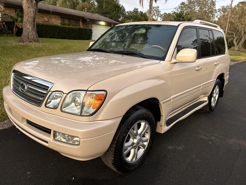 2005 Lexus LX 2nd Gen - Image 2 of 31