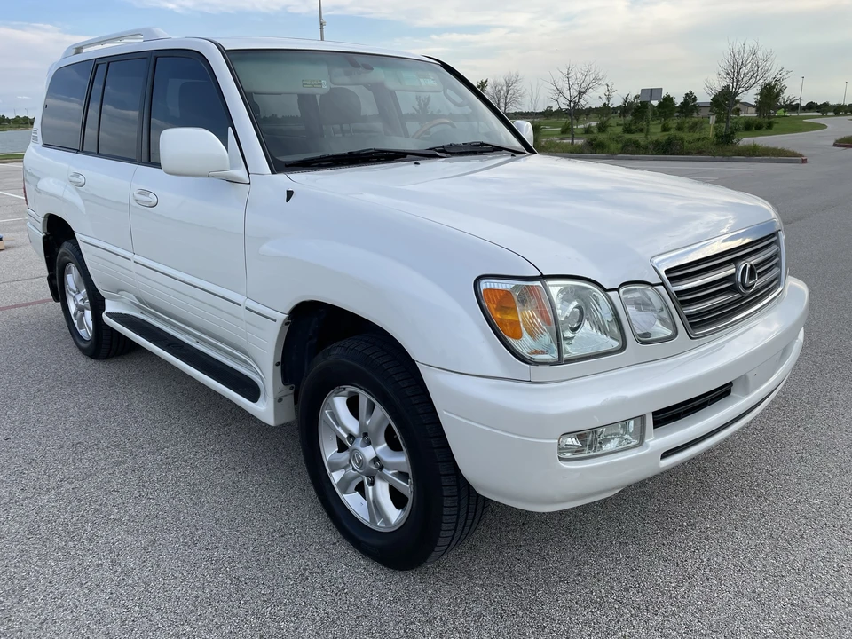 2005 Lexus LX 2nd Gen - Image 13 of 31