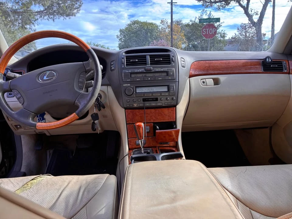 2005 Lexus LS 3rd Gen - Image 6 of 7