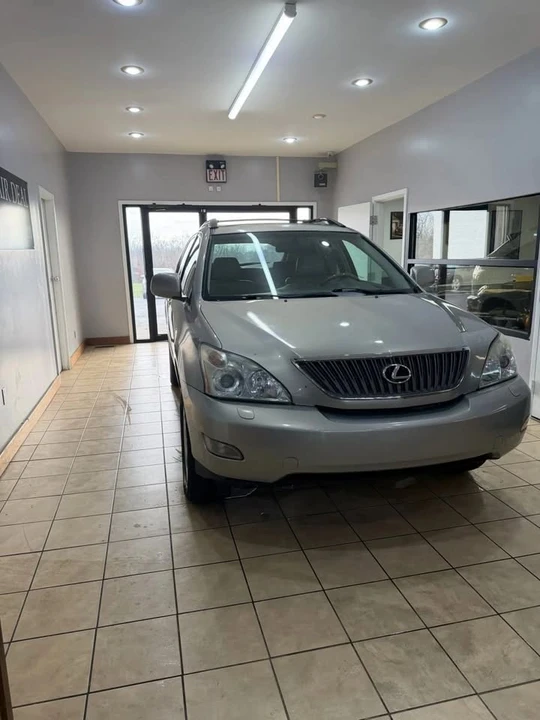 2005 Lexus RX 2nd Gen - Image 4 of 20