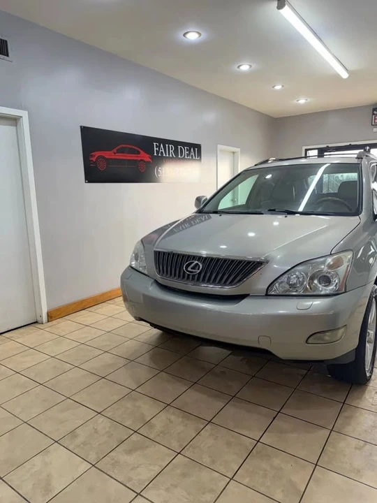 2005 Lexus RX 2nd Gen - Image 2 of 20