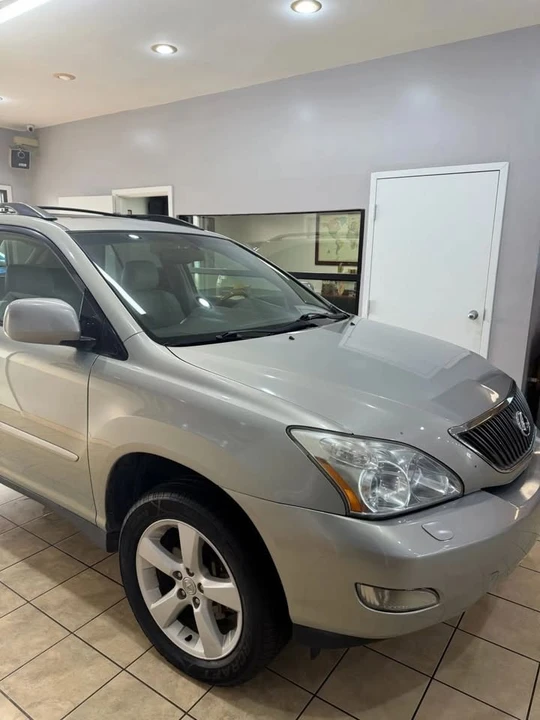 2005 Lexus RX 2nd Gen - Image 6 of 20