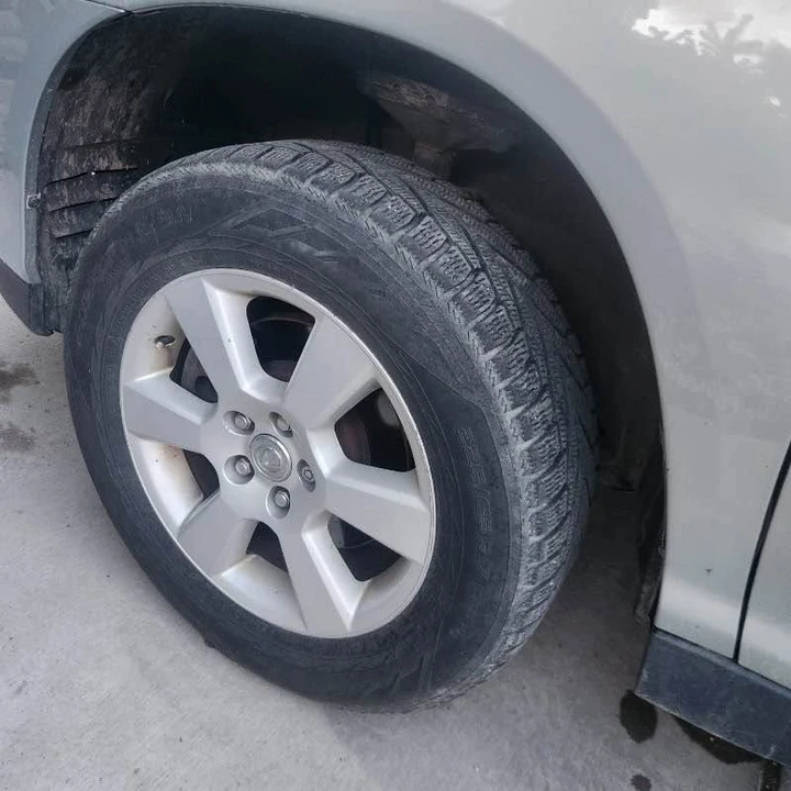 2005 Lexus RX 2nd Gen - Image 11 of 13