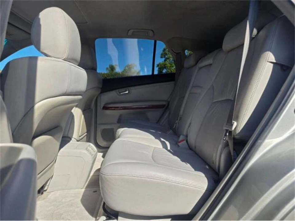 2005 Lexus RX 2nd Gen - Image 9 of 24