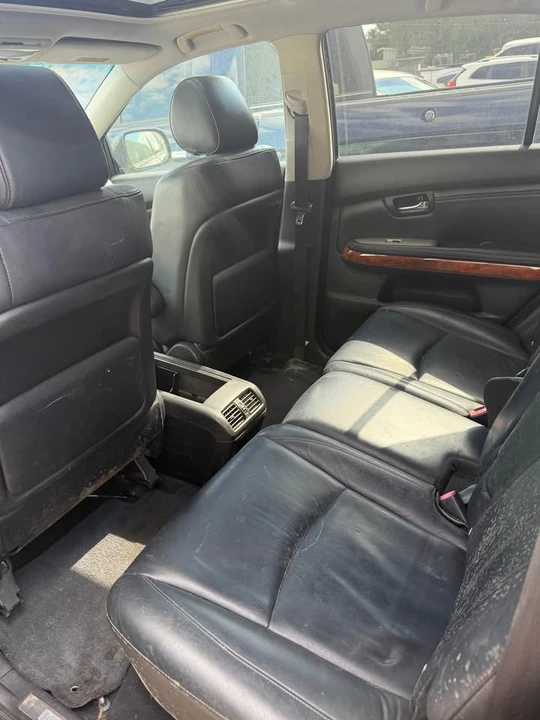 2005 Lexus RX 2nd Gen - Image 8 of 8