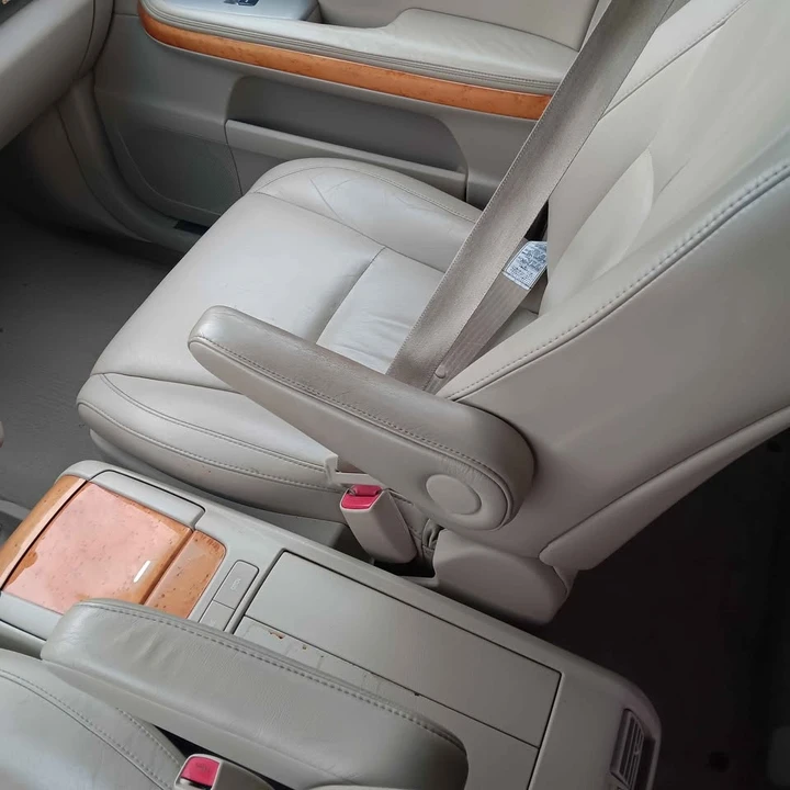 2005 Lexus RX 2nd Gen - Image 6 of 15